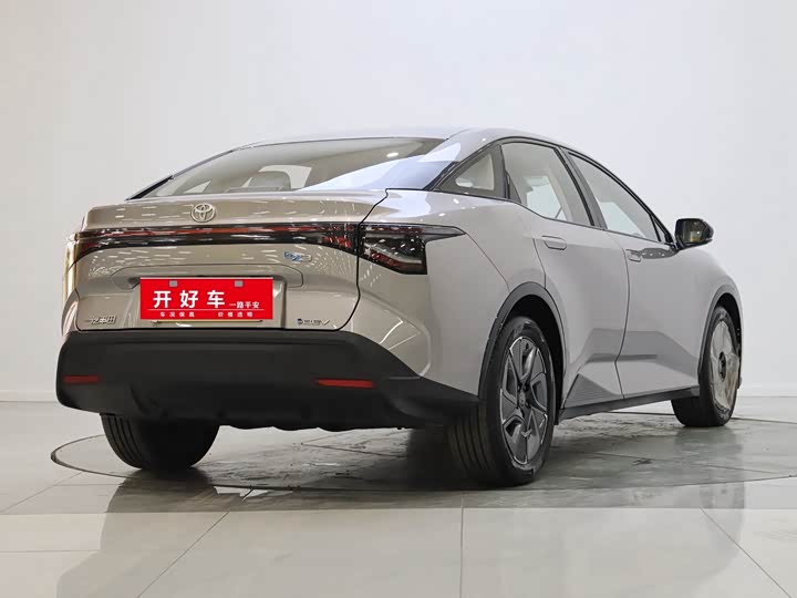 Фото 4 - Toyota bZ3