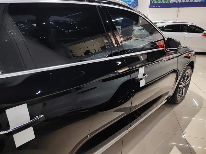 Фото 7 - Audi Q5L