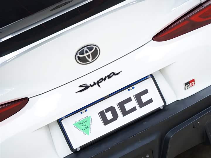 Фото 9 - Toyota Supra