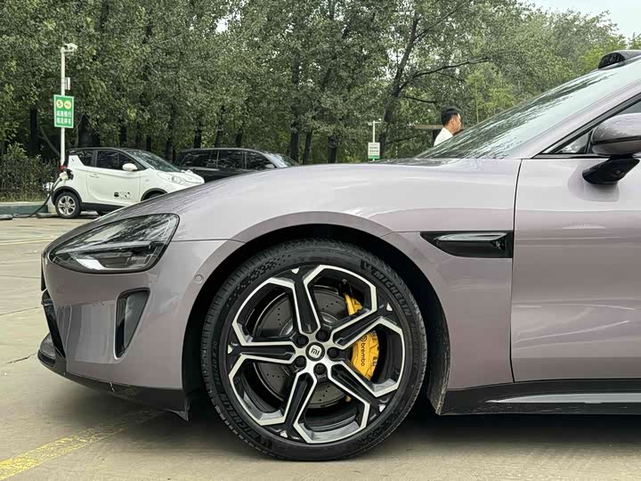 Фото 4 - Xiaomi SU7