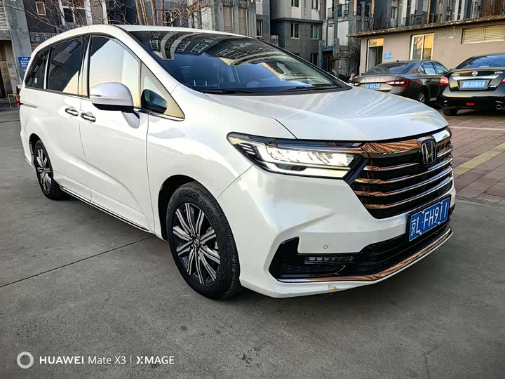 Фото 6 - Honda Odyssey