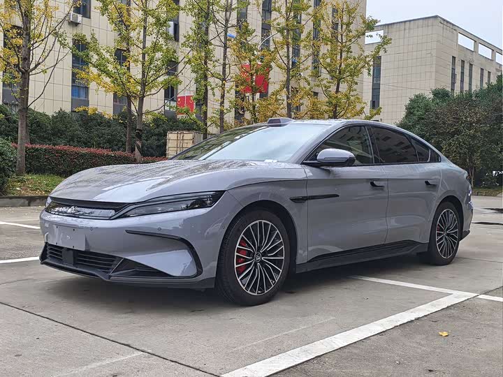 Фото 3 - BYD Han