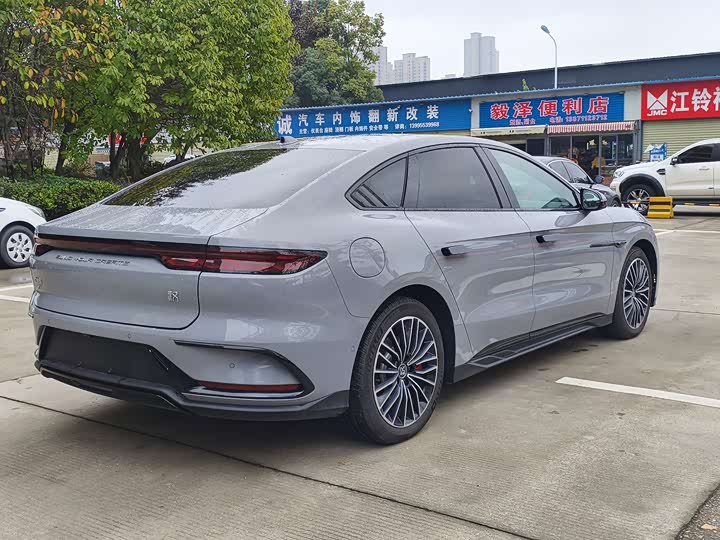 Фото 5 - BYD Han