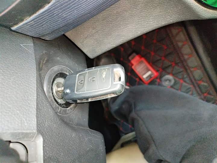 Фото 9 - Dongfeng Forthing Lingzhi M5