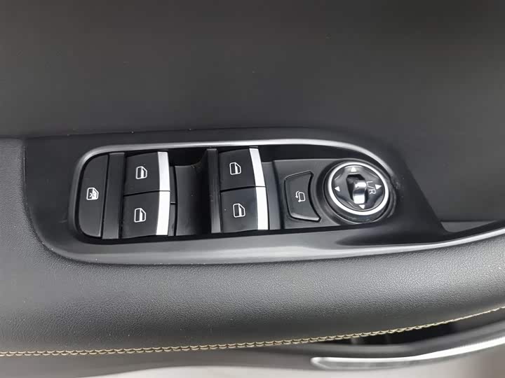 Фото 9 - Chery Tiggo 8