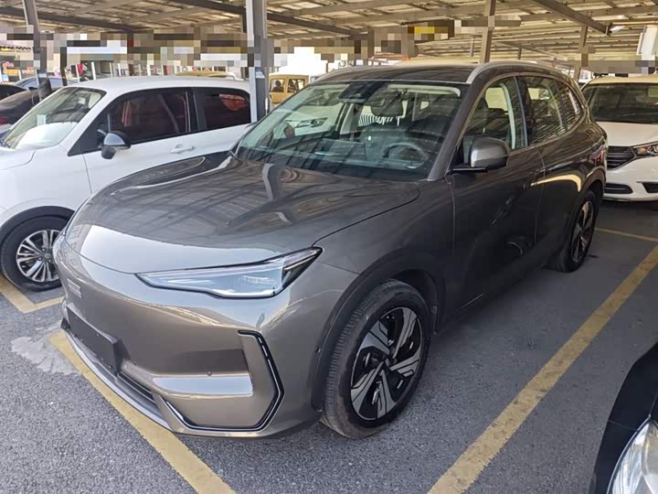 Фото 2 - Geely Galaxy E5