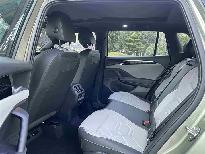 Фото 8 - Volkswagen Tayron