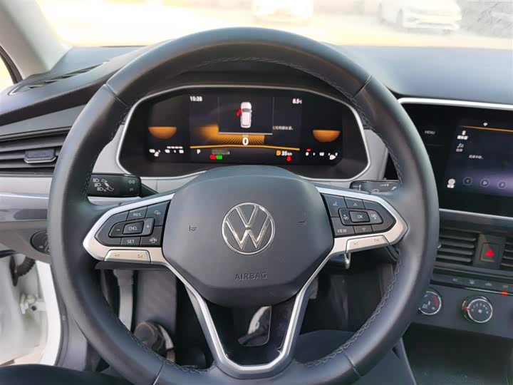 Фото 3 - Volkswagen Bora