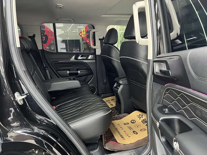 Фото 5 - Tank 300