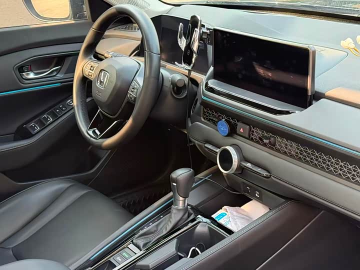 Фото 9 - Honda Accord