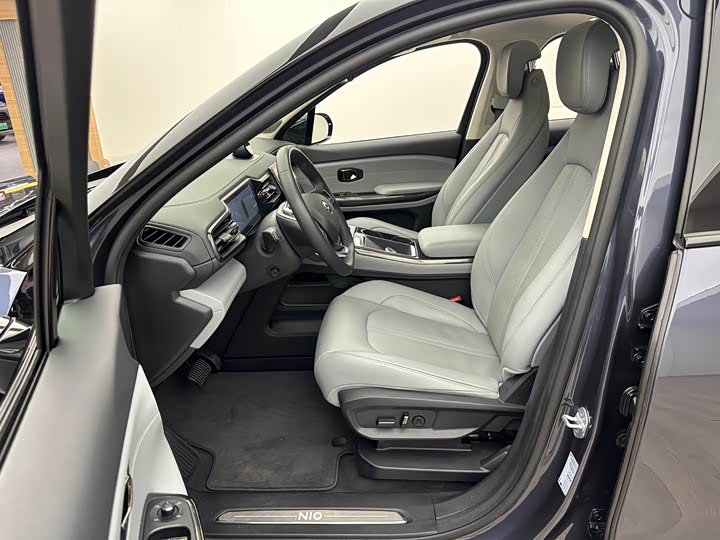 Фото 5 - Nio EC6