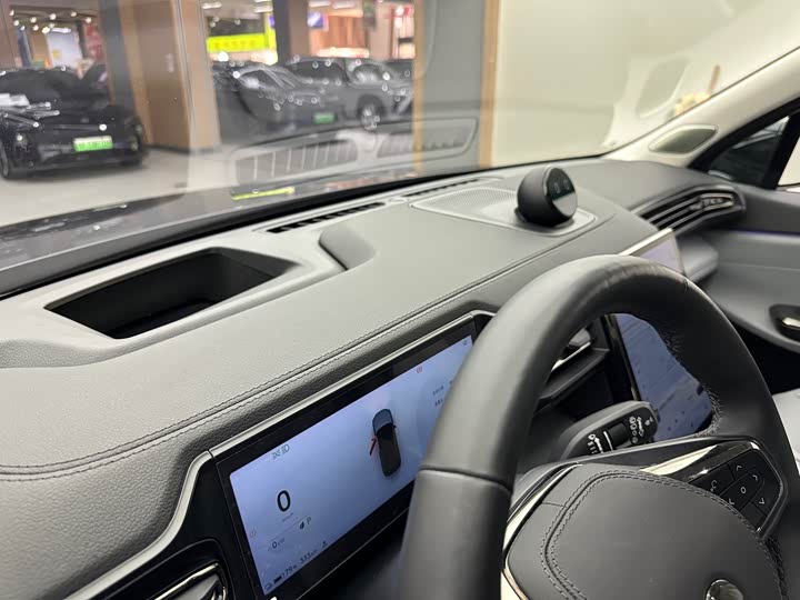 Фото 6 - Nio EC6