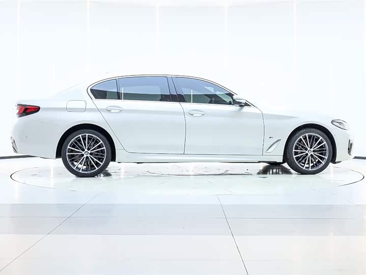 Фото 4 - BMW 5 Series