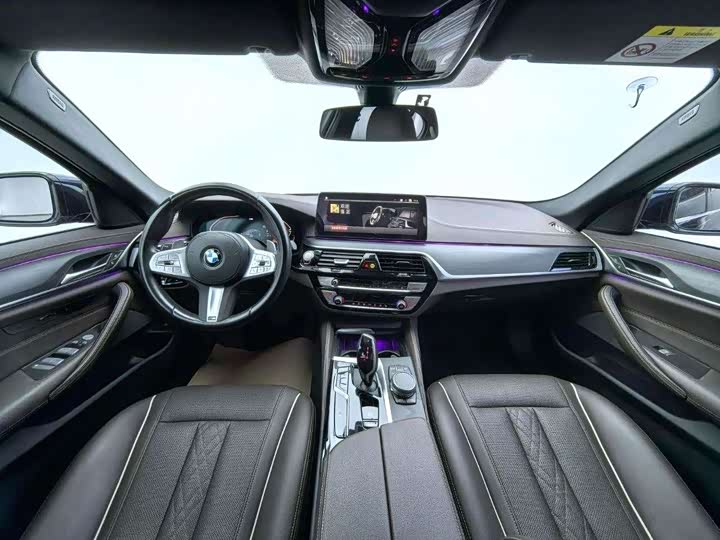 Фото 3 - BMW 5 Series