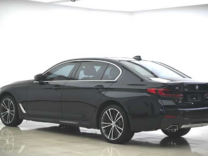 Фото 5 - BMW 5 Series