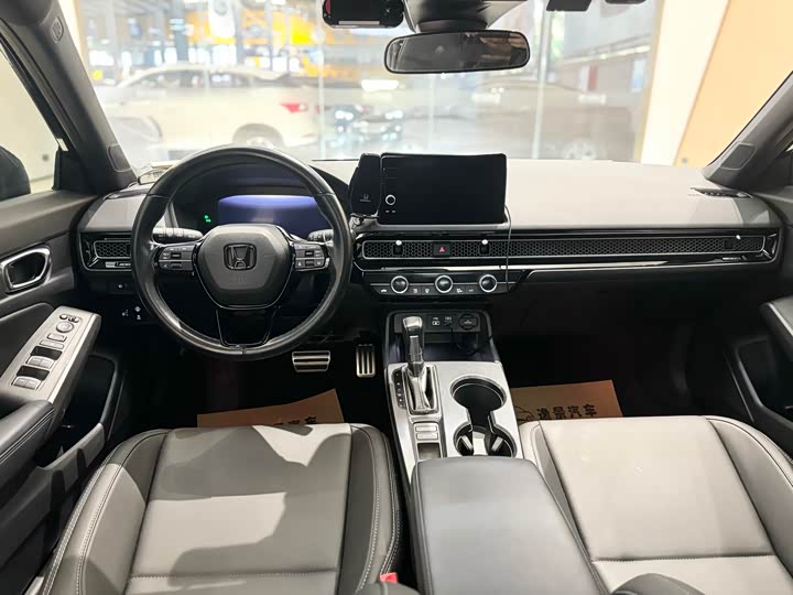 Фото 9 - Honda Civic