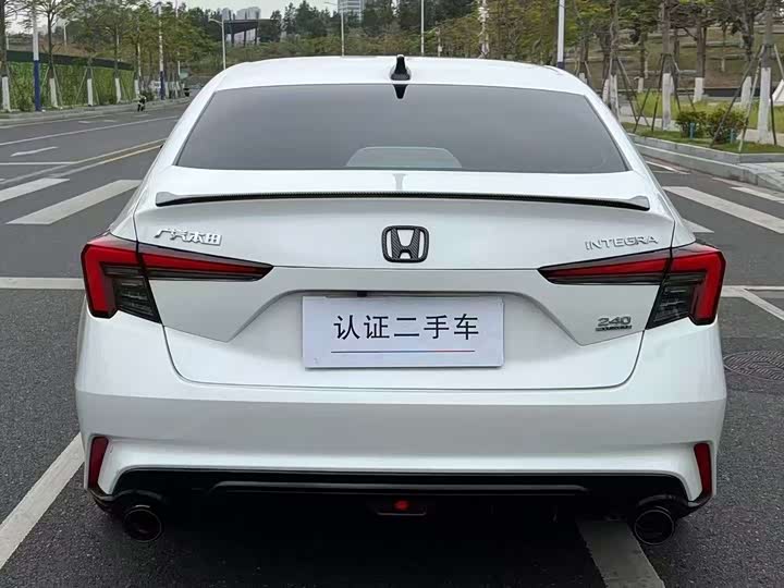 Фото 8 - Honda Integra