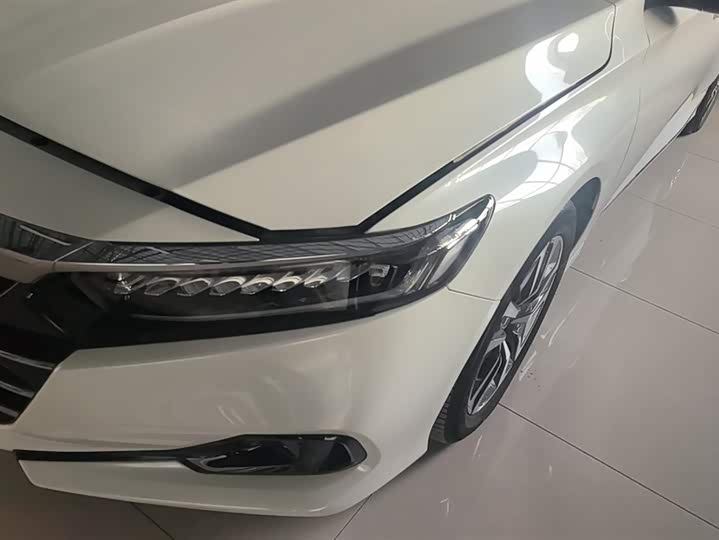 Фото 5 - Honda Accord