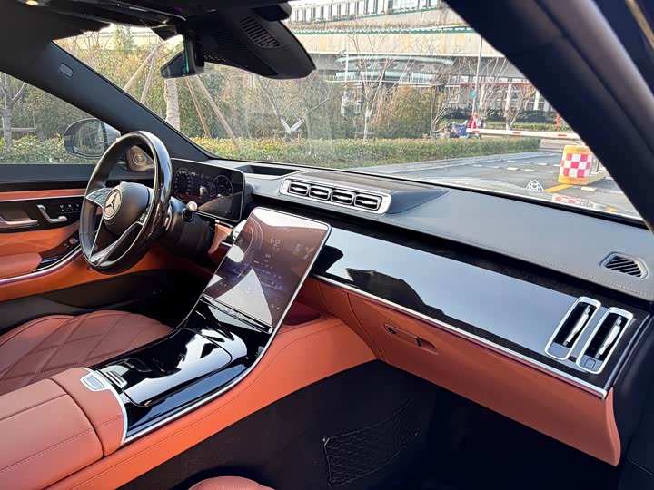 Фото 6 - Mercedes-Benz Maybach S-Class