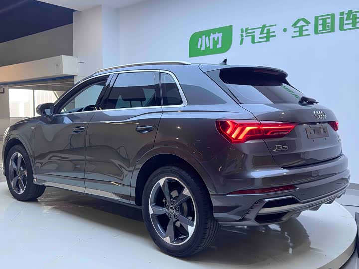 Фото 4 - Audi Q3