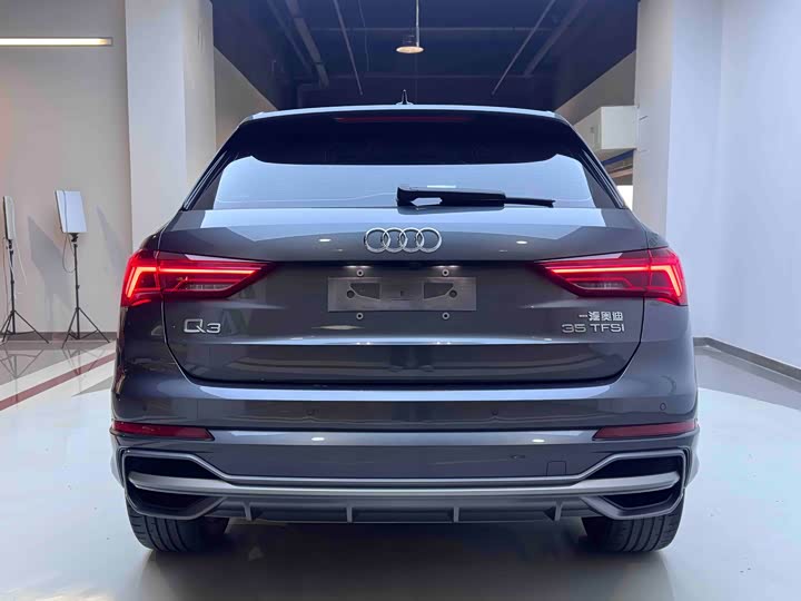 Фото 5 - Audi Q3