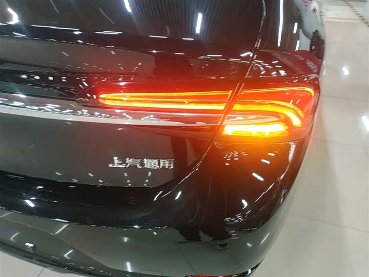 Фото 8 - Buick LaCrosse