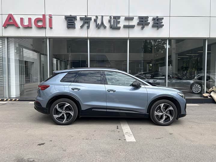 Фото 3 - Audi Q4 e-tron