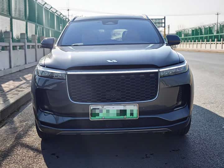 Фото 3 - LiXiang One