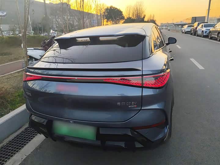 Фото 6 - BYD Sea Lion 07 EV