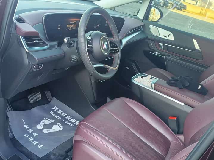 Фото 2 - Buick GL8 Century