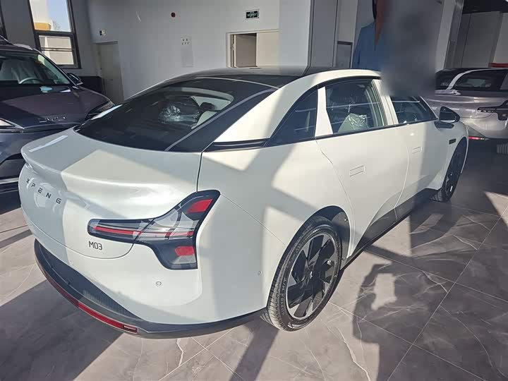 Фото 7 - XPeng Mona M03