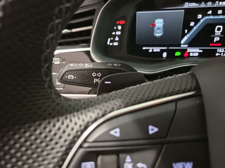 Фото 8 - Audi SQ7