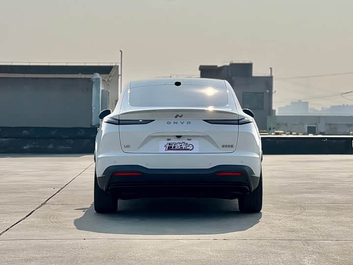 Фото 4 - Nio Onvo L60