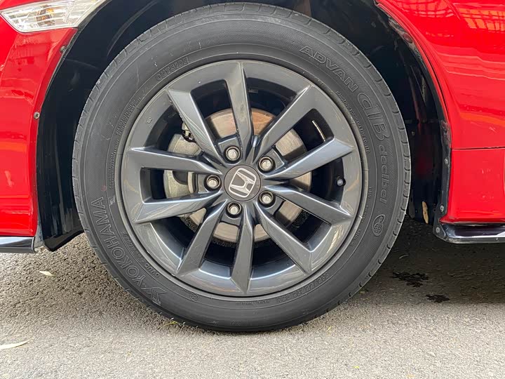 Фото 4 - Honda Civic