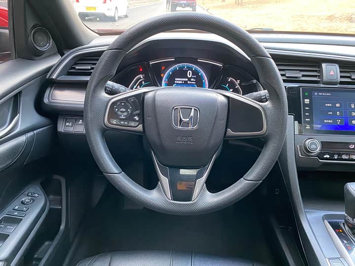 Фото 9 - Honda Civic