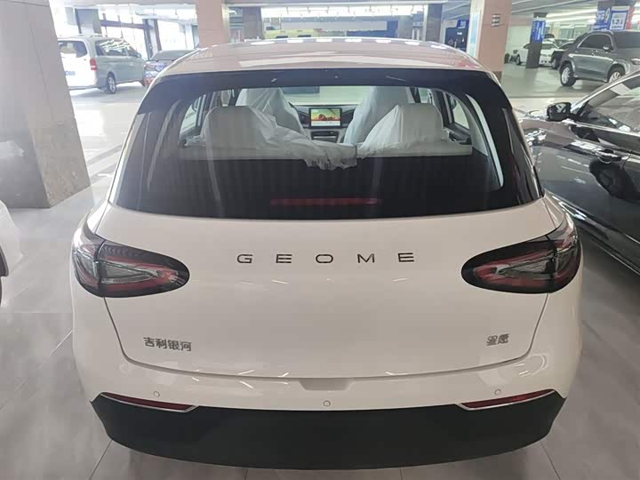 Фото 6 - Geely Galaxy Geome