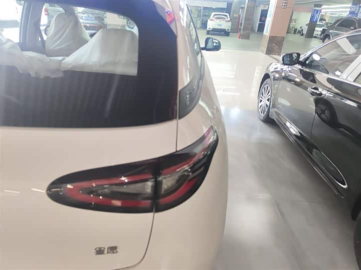 Фото 8 - Geely Galaxy Geome