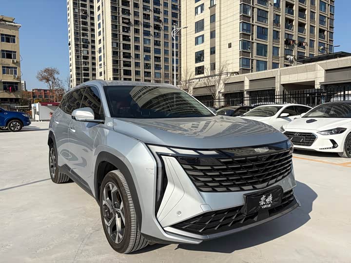 Фото 3 - Geely Atlas L