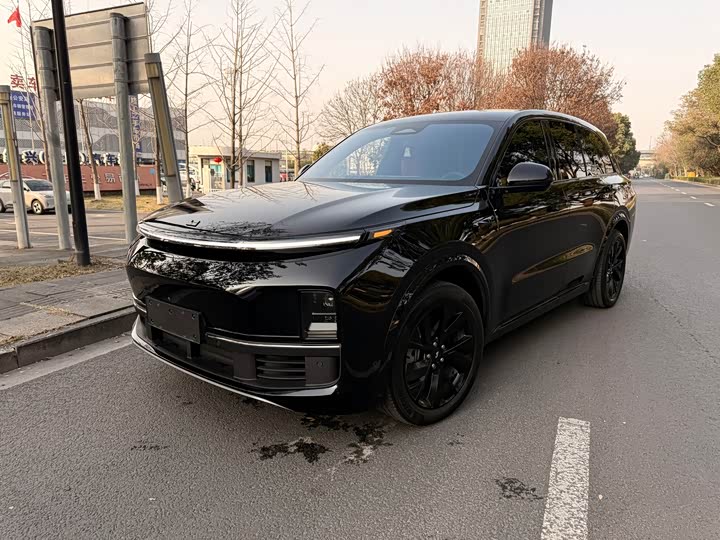 Фото 1 - LiXiang L8