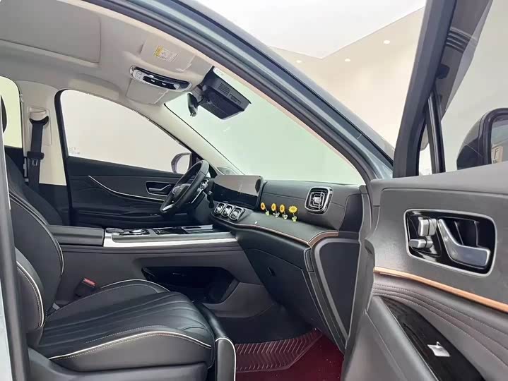 Фото 6 - Chery Tiggo 9