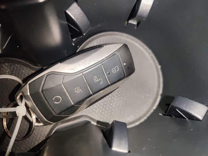 Фото 9 - BYD Han