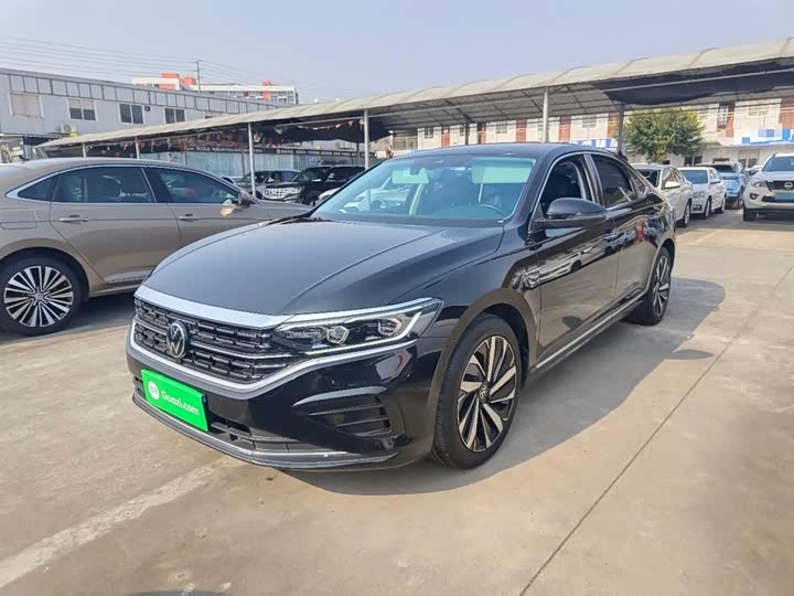 Фото 1 - Volkswagen Passat