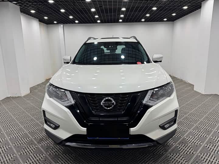 Фото 2 - Nissan X-Trail