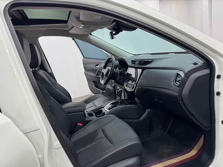 Фото 4 - Nissan X-Trail