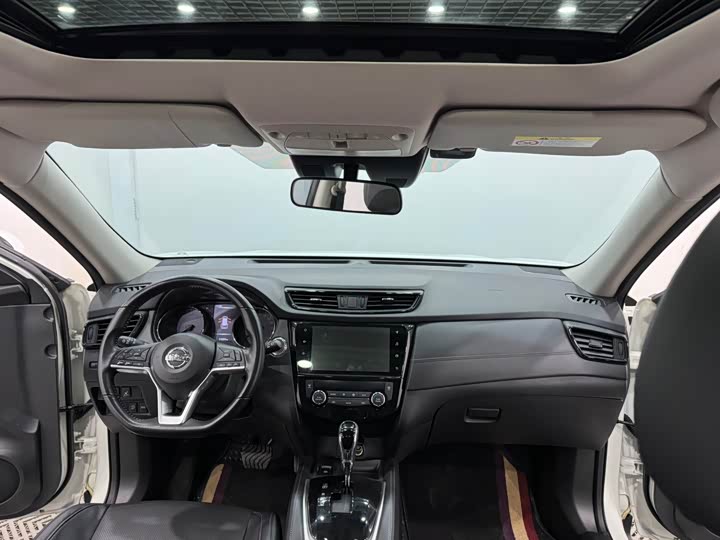 Фото 5 - Nissan X-Trail