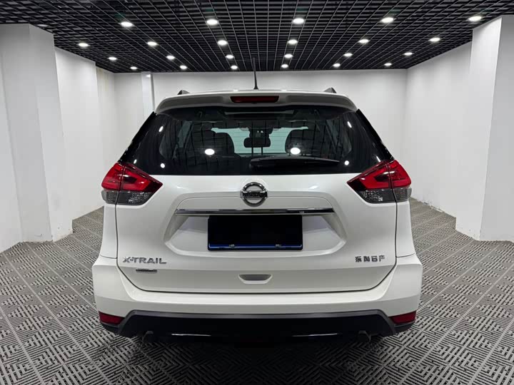 Фото 8 - Nissan X-Trail