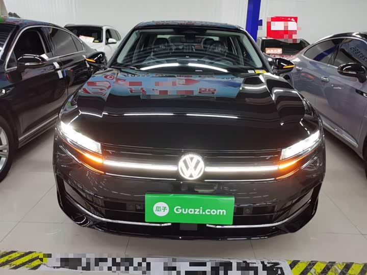 Фото 3 - Volkswagen Magotan