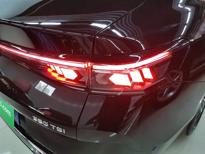 Фото 8 - Volkswagen Magotan