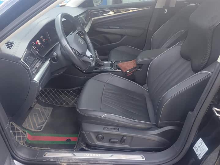 Фото 9 - Volkswagen Passat