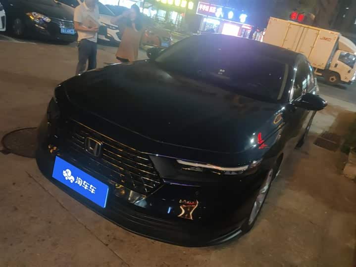 Фото 1 - Honda Accord